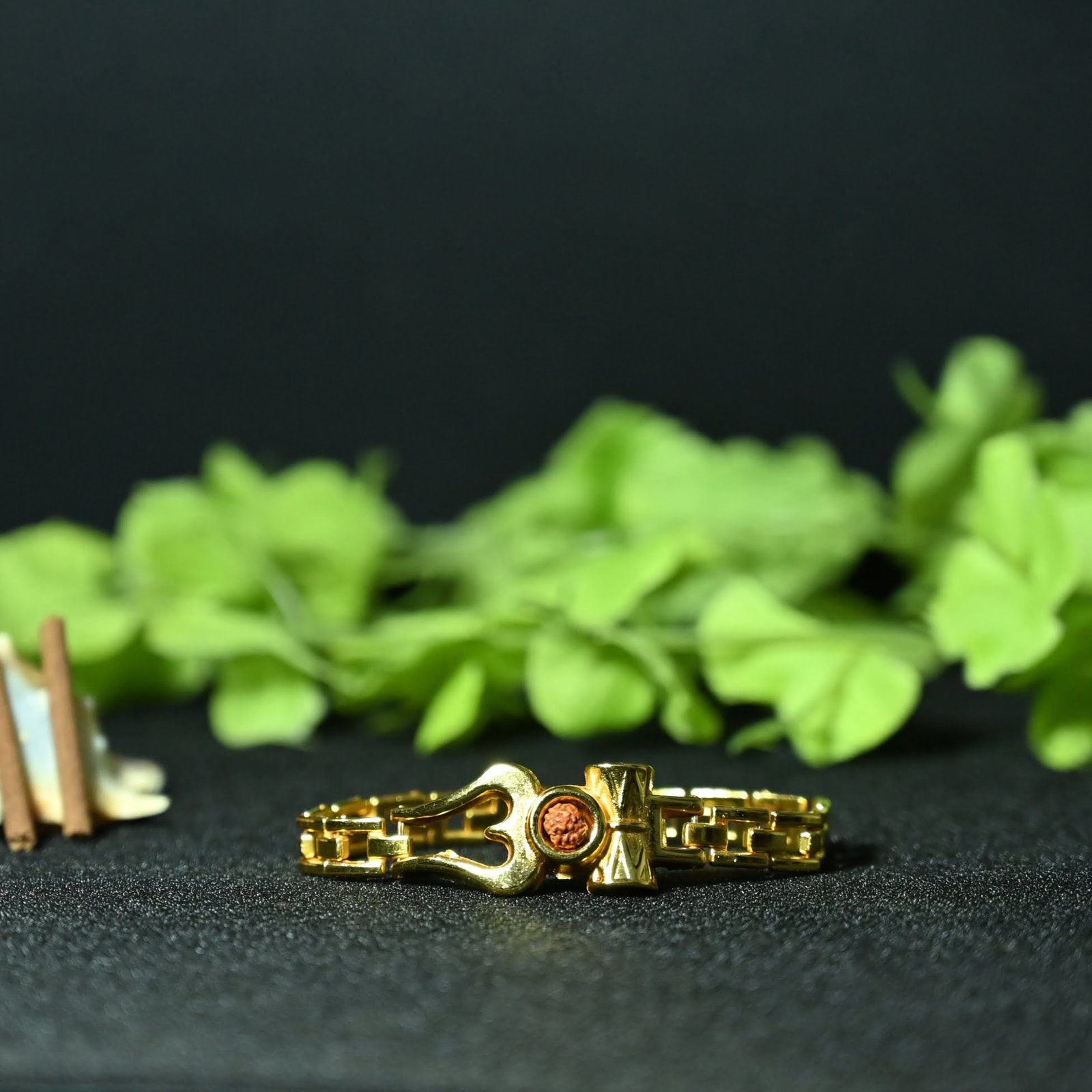 Om Damroo 5 Mukhi Rudraksha Bracelet for Men & Women - Image 3