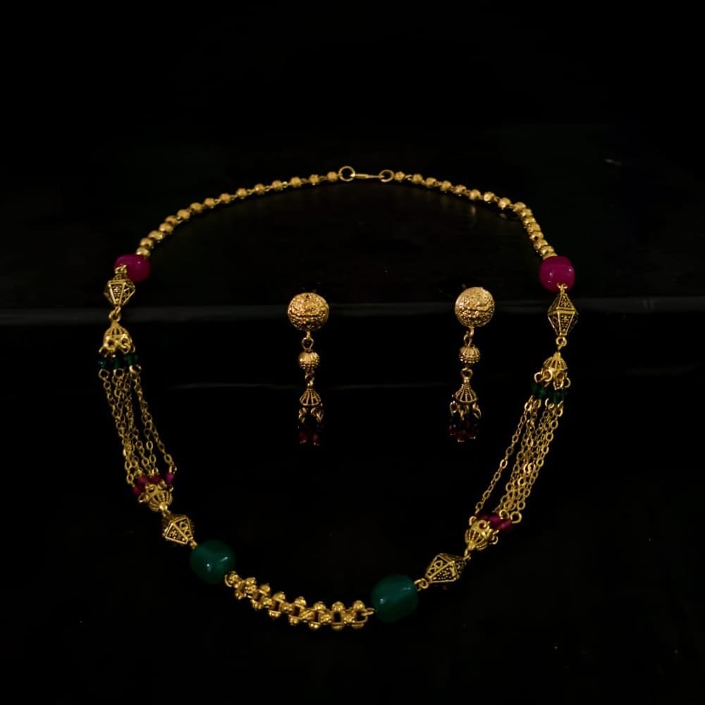 Gold plated necklace with earring for women - Image 4